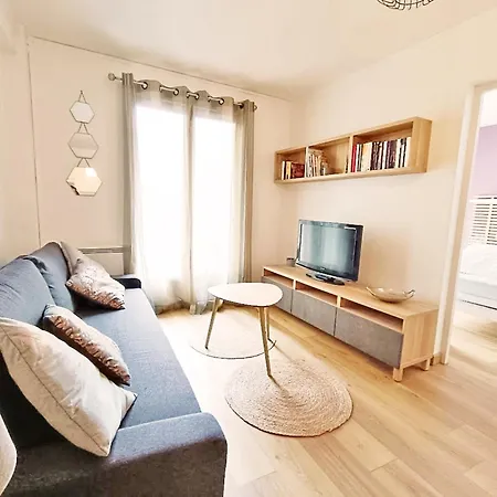 Chez Dominique, T2, Centre Ville, Vue Montagne, Wifi, 4 Personnes Bagnères-de-Luchon